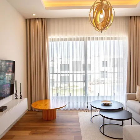 Aqualina C2-4 By Holidaykeys Apartman *