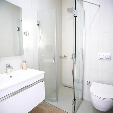 Apartman Aqualina C2-4 By Holidaykeys *