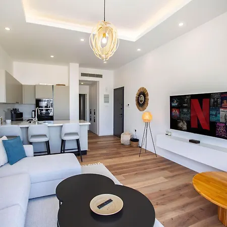 Apartman Aqualina C2-4 By Holidaykeys *